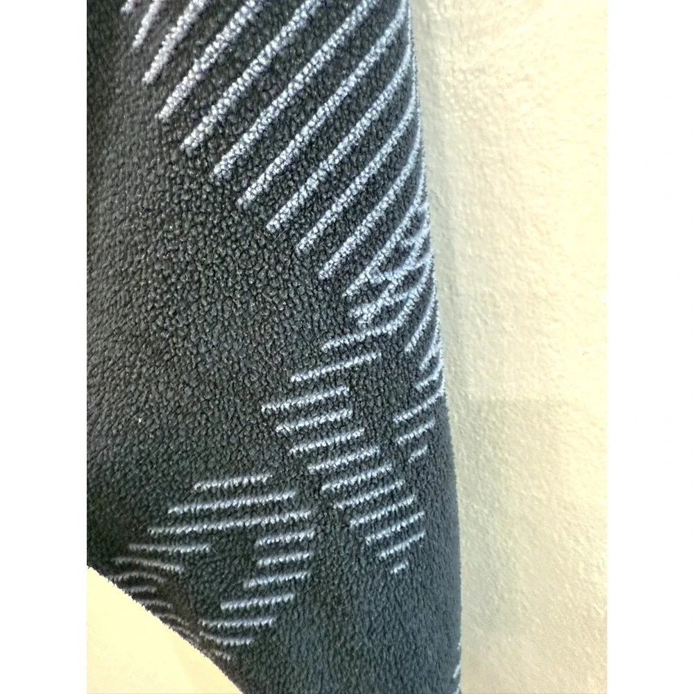 Nike fleece sleeves length